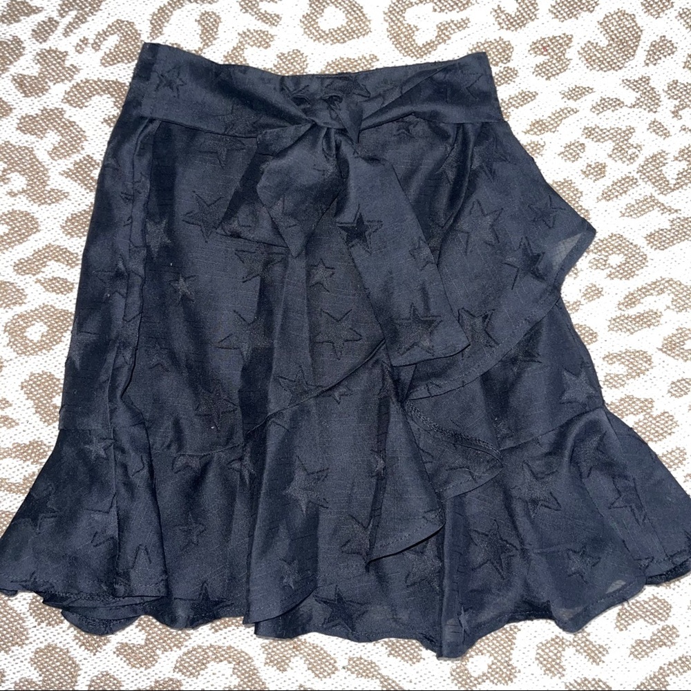 Storia Black Star Side Tie Skirt